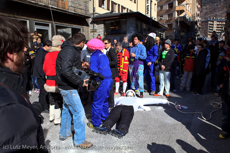 Andorra: Festa! Hang em high! Penjada at Encamp