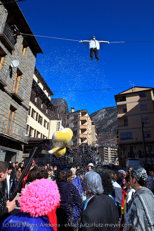 Andorra: Festa! Hang em high! Penjada at Encamp