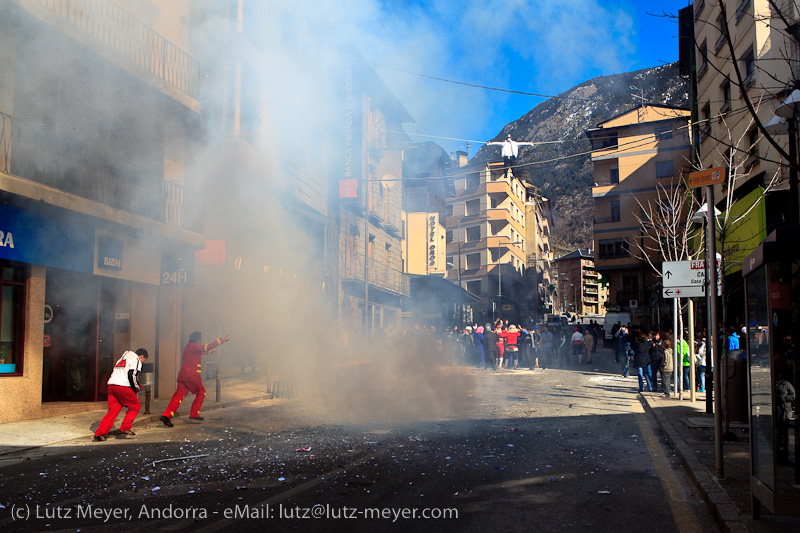 Andorra: Festa! Hang em high! Penjada at Encamp