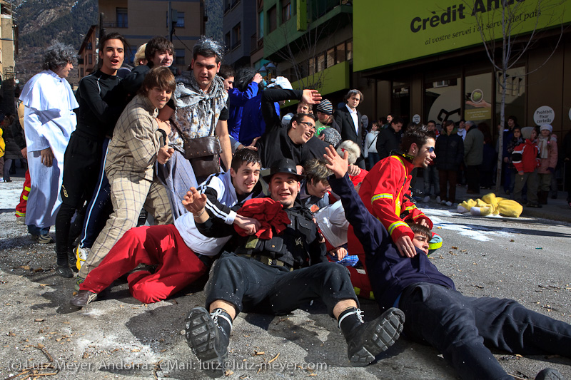 Andorra: Festa! Hang em high! Penjada at Encamp