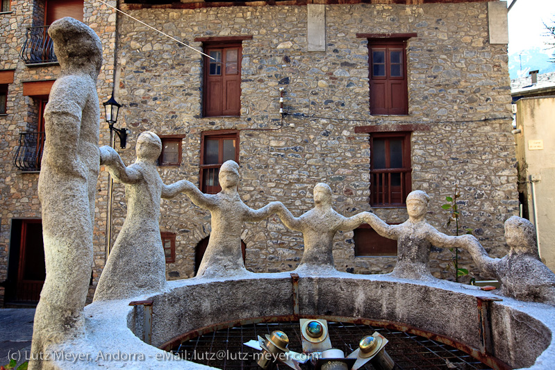 Andorra: Art & nice things. The historic center of Andorra la Vella: Barri antic