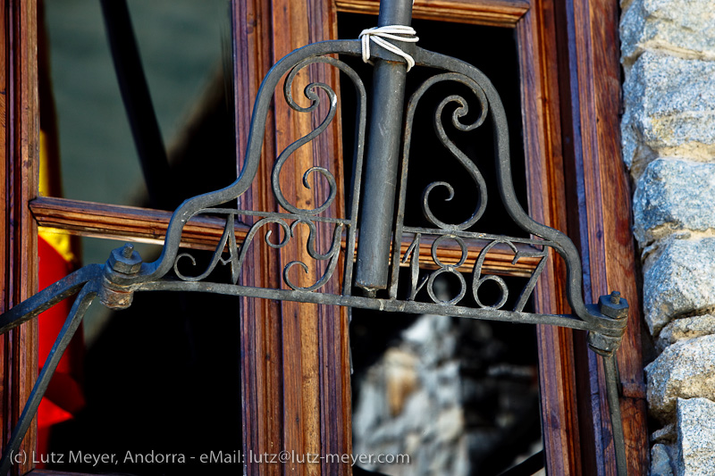 Andorra: Art & nice things. The historic center of Andorra la Vella: Barri antic