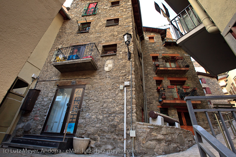 Andorra living: El Puial. Historic village of Andorra la Vella