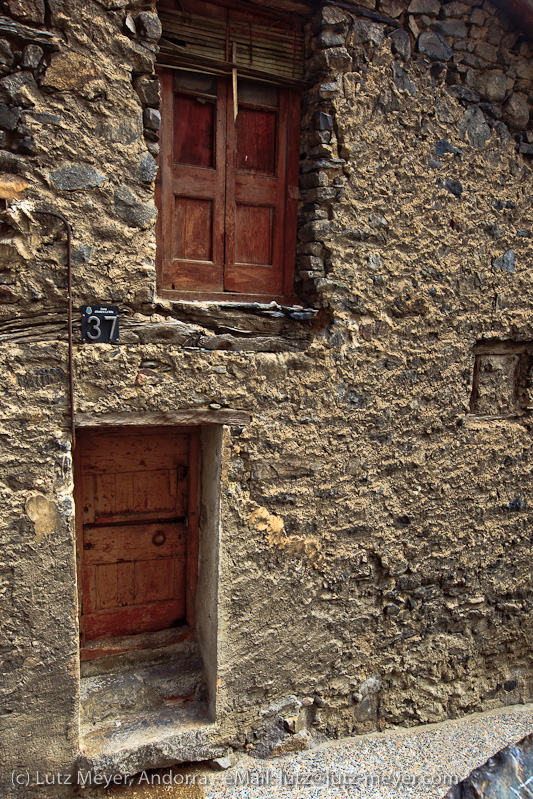 Andorra living: El Puial. Historic village of Andorra la Vella